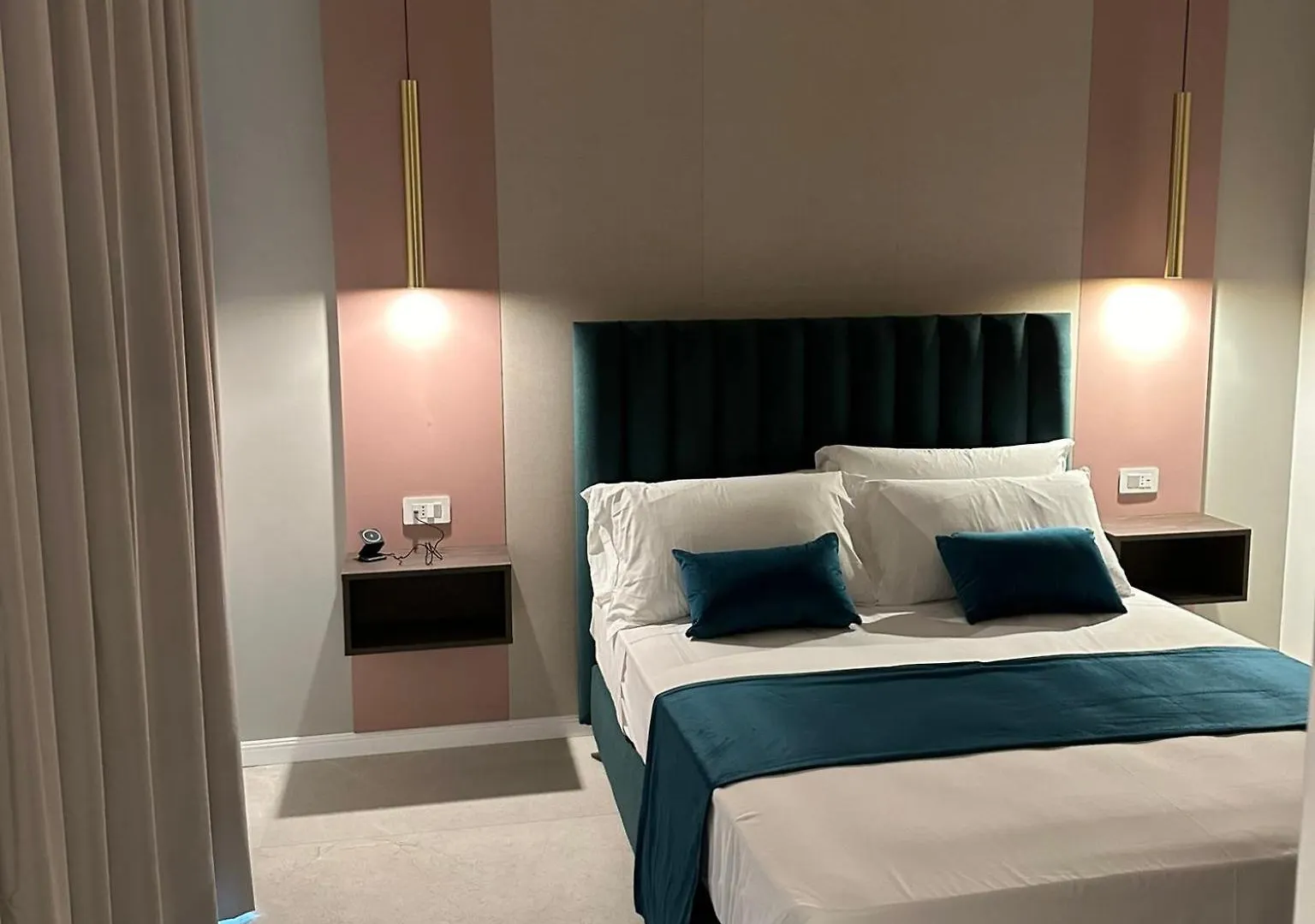 Hotiday Room Collection - Napoli Museo Suite Italie