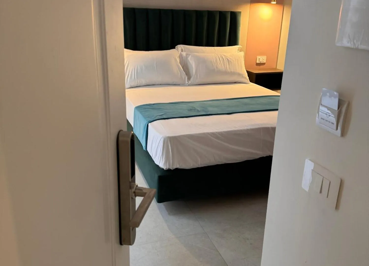 Aparthotel Hotiday Room Collection - Napoli Museo Suite
