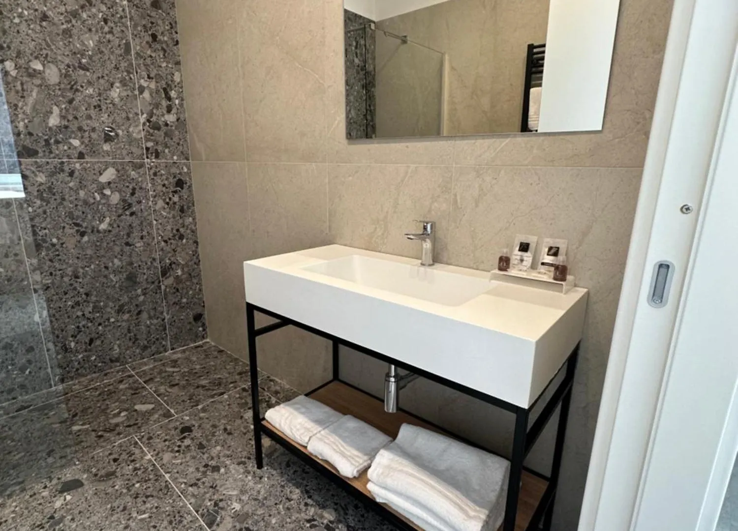 Aparthotel Hotiday Room Collection - Napoli Museo Suite Italy