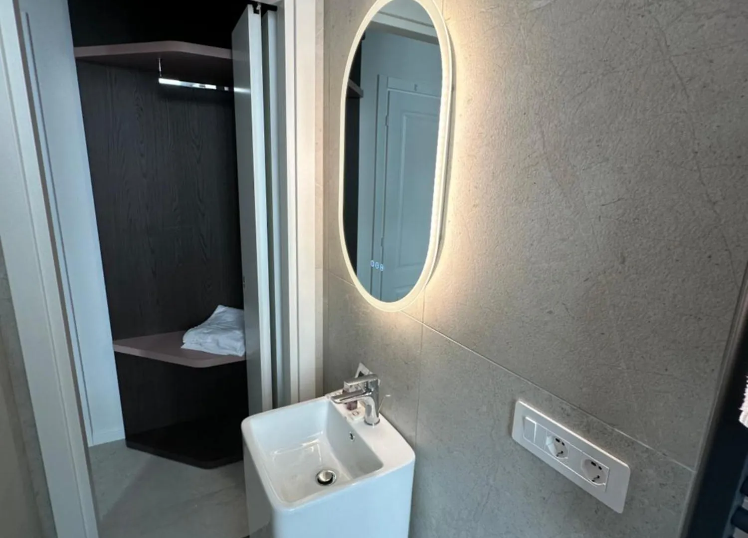 Aparthotel Hotiday Room Collection - Napoli Museo Suite