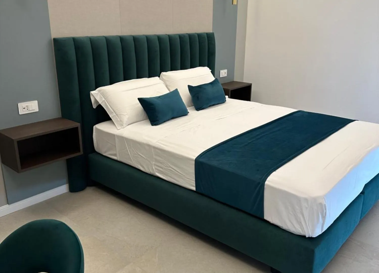 Hotiday Room Collection - Napoli Museo Suite Aparthotel