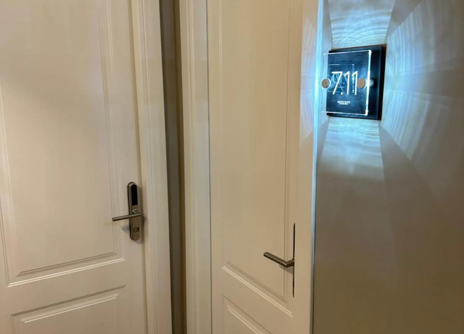 Aparthotel Hotiday Room Collection - Napoli Museo Suite