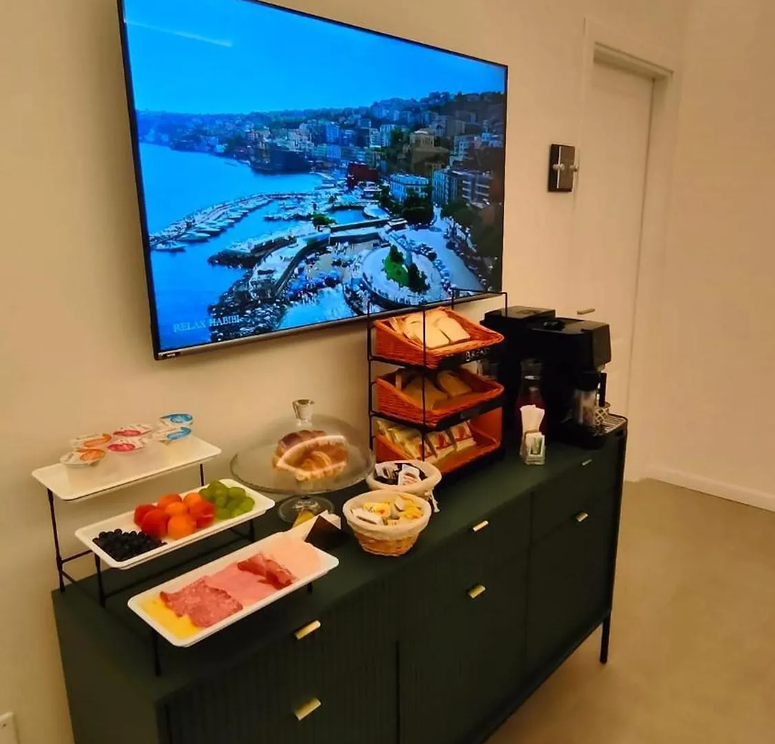 Hotiday Room Collection - Napoli Museo Suite Aparthotel